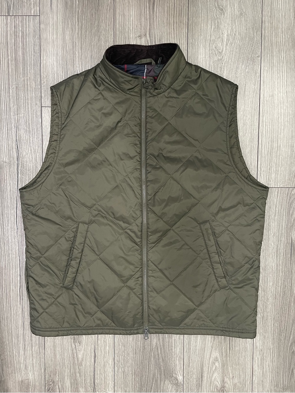 Barbour Finn Gilet Vest Mens 2XL Olive Green Quilted Corduroy Collar Full Zip